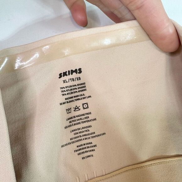 SKIMS Shapewear Womens XL Everyday Sculpt High Waisted Mid Thigh Short Nude - Picture 3 of 9